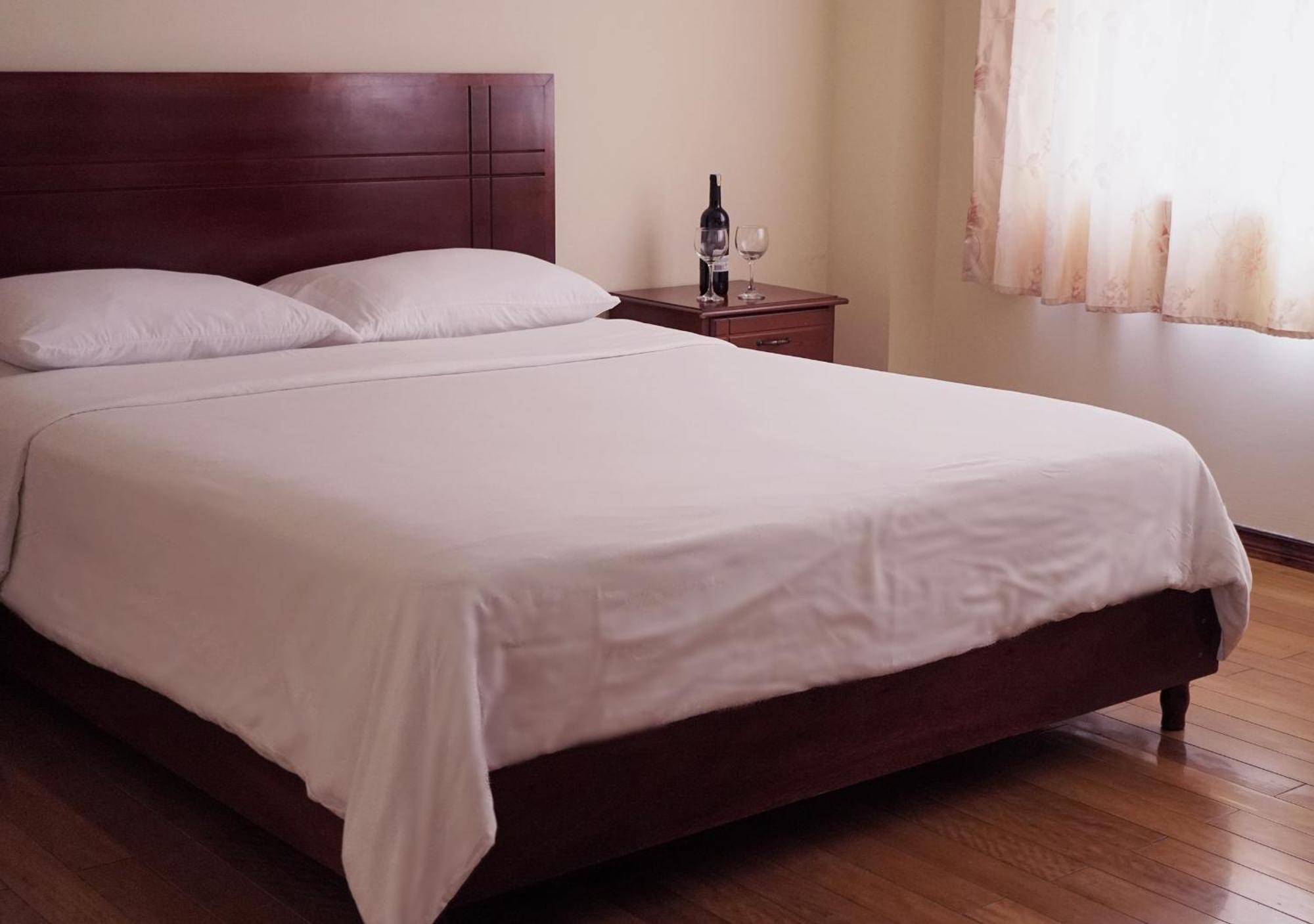 Hotel Lottus Кито Номер фото