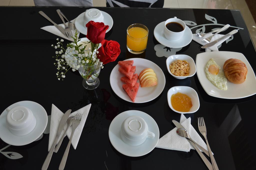 Hotel Lottus Кито Экстерьер фото